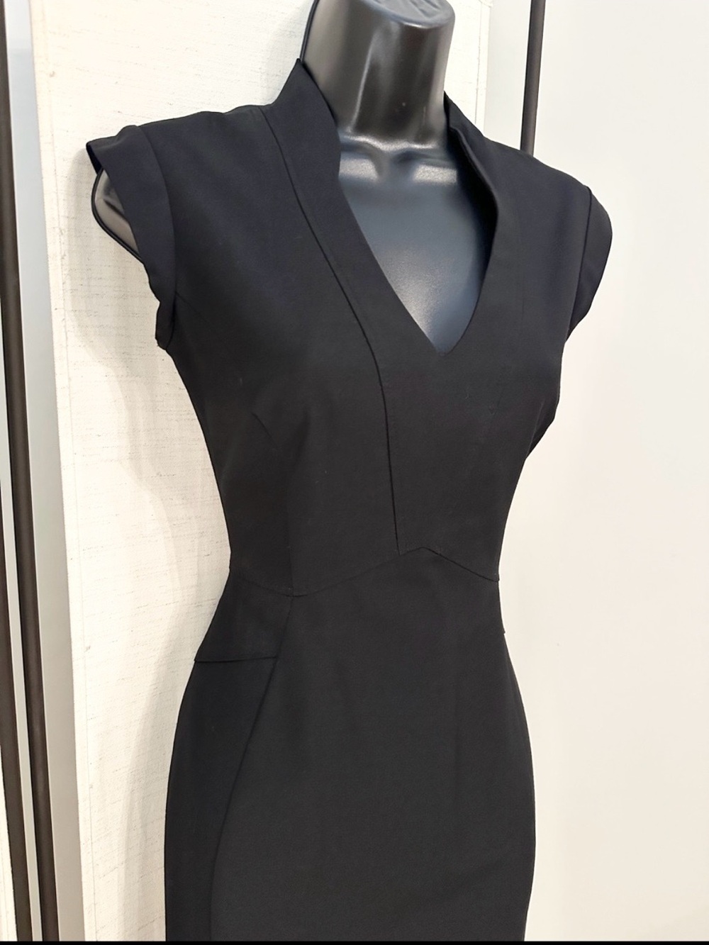Reiss Black V-Neck Cap Sleeve Midi Sheath Dress - Picture 12 of 16